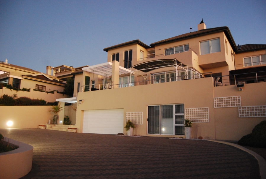 5 Bedroom Property for Sale in Country Club Western Cape